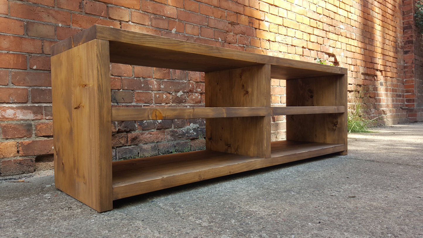 Rustikales Massivholz Sideboard - versch. Farben