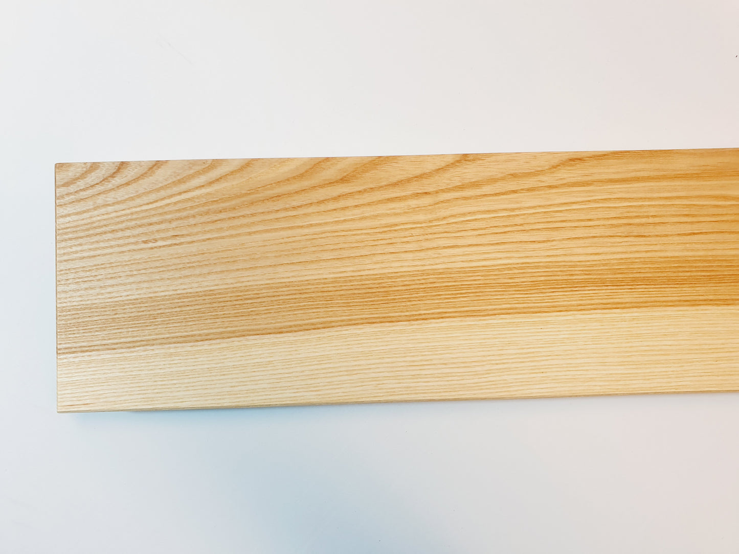 Esche Massivholz Wandregal