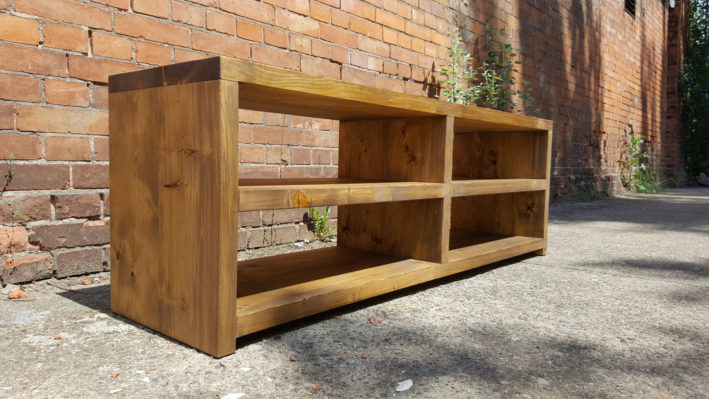 Rustikales Massivholz Sideboard - versch. Farben