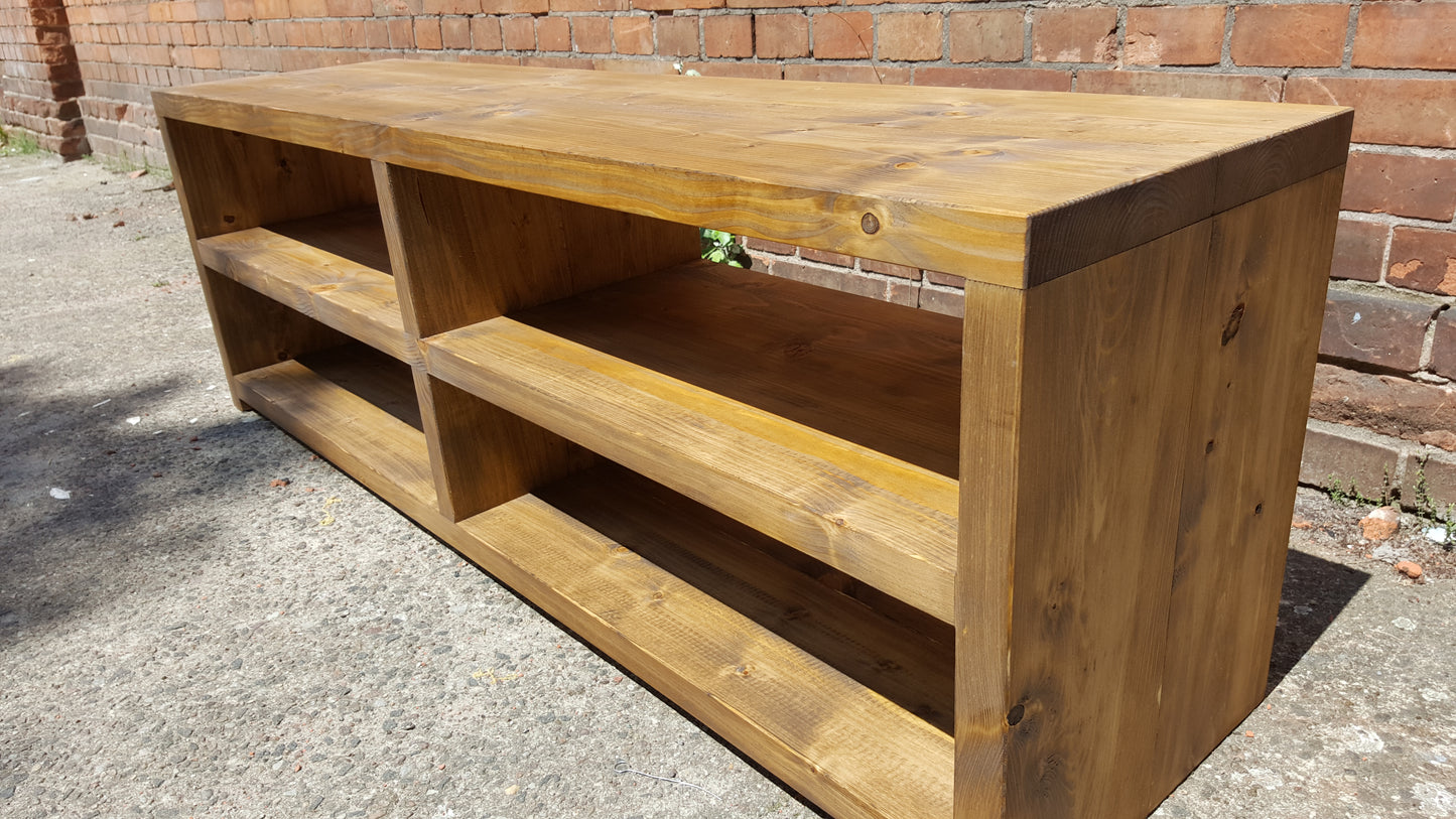 Rustikales Massivholz Sideboard - versch. Farben